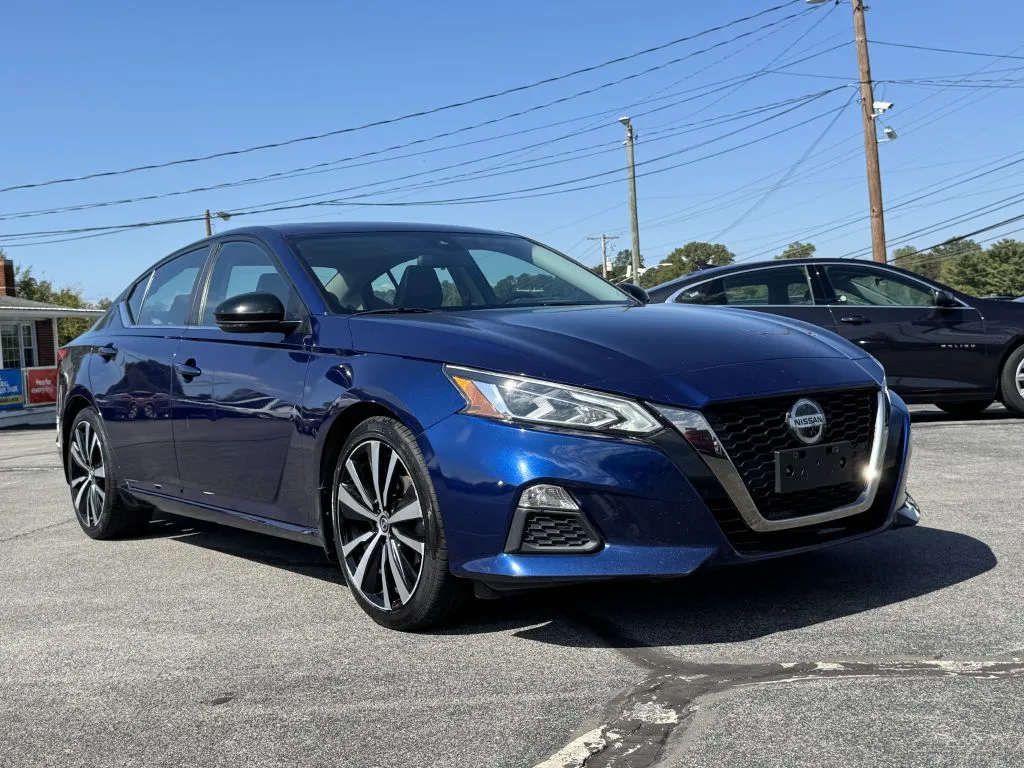 2021 NISSAN ALTIMA SR