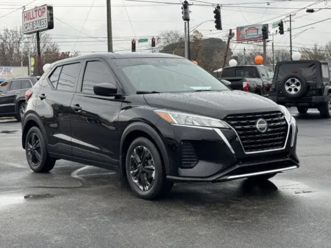 Black 2021 NISSAN KICKS for sale in Knoxville, TN