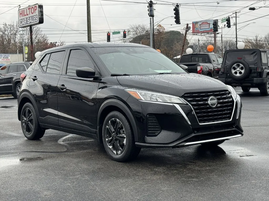 2021 NISSAN KICKS
