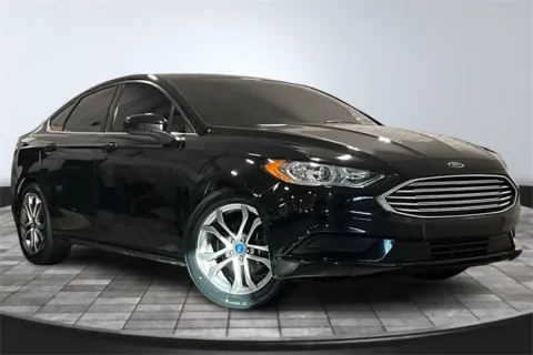 Black 2017 Ford Fusion SE for sale in Roanoke, IN