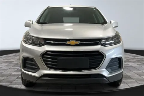 Photos of 2020 Chevrolet Trax LS for sale in Roanoke, IN at Southwest Auto Sales