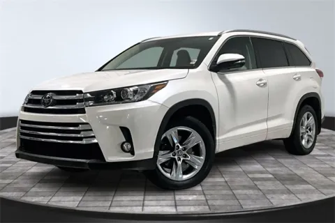 Another view of 2017 Toyota Highlander Limited for sale in Roanoke, IN at Southwest Auto Sales