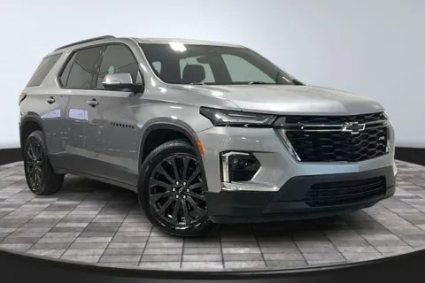 Gray 2023 Chevrolet Traverse RS for sale in Roanoke, IN