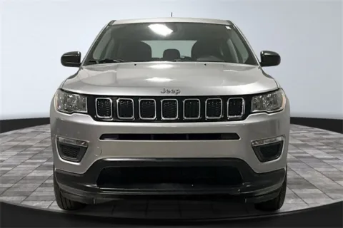 Photos of 2019 Jeep Compass Sport for sale in Roanoke, IN at Southwest Auto Sales