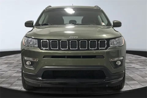 Photos of 2020 Jeep Compass Latitude for sale in Roanoke, IN at Southwest Auto Sales