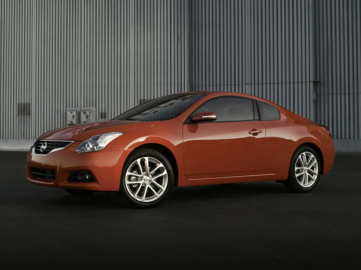 2012 Nissan Altima S's photo