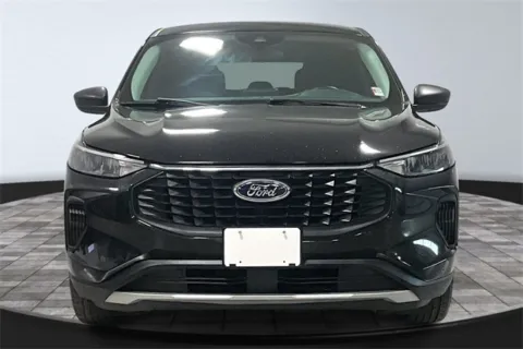 Photos of 2023 Ford Escape Hybrid Active for sale in Roanoke, IN at Southwest Auto Sales