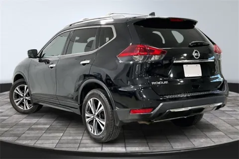 More photos of 2019 Nissan Rogue SV at Southwest Auto Sales, IN