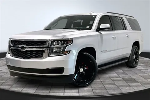 Another view of 2020 Chevrolet Suburban LT for sale in Roanoke, IN at Southwest Auto Sales