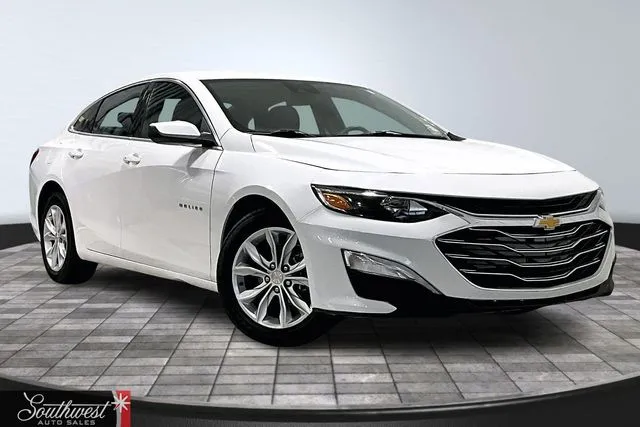 White 2025 Chevrolet Malibu LT for sale in Roanoke, IN