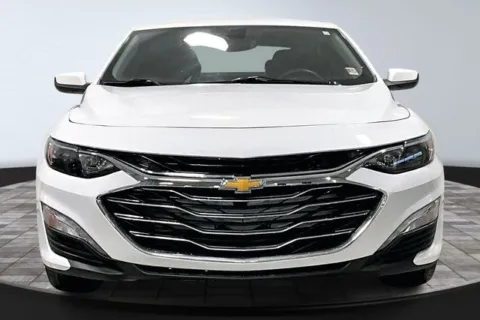 Photos of 2025 Chevrolet Malibu LT for sale in Roanoke, IN at Southwest Auto Sales