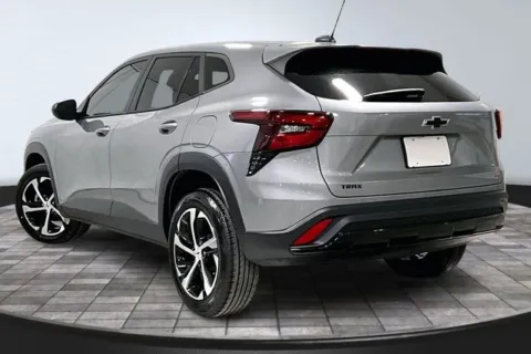 More photos of 2024 Chevrolet Trax 1RS at Southwest Auto Sales, IN