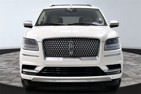 Photos of 2020 Lincoln Navigator Black Label for sale in Roanoke, IN at Southwest Auto Sales