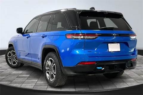 More photos of 2022 Jeep Grand Cherokee Trailhawk 4xe at Southwest Auto Sales, IN