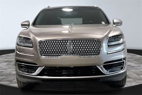 Photos of 2019 Lincoln Nautilus Reserve for sale in Roanoke, IN at Southwest Auto Sales