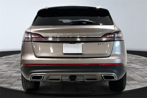 More photos of 2019 Lincoln Nautilus Reserve at Southwest Auto Sales, IN