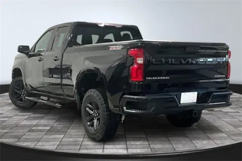 More photos of 2019 Chevrolet Silverado 1500 Custom Trail Boss at Southwest Auto Sales, IN