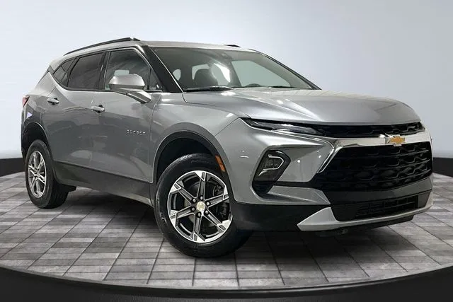 Unknown 2024 Chevrolet Blazer LT for sale in Roanoke, IN