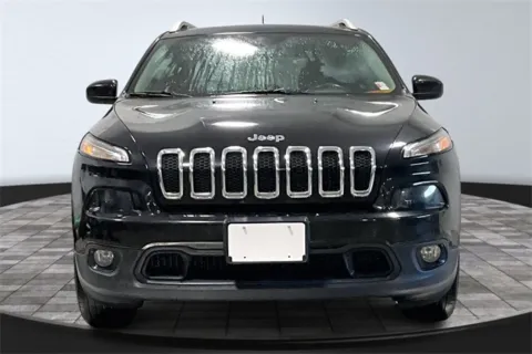 Photos of 2015 Jeep Cherokee Latitude for sale in Roanoke, IN at Southwest Auto Sales