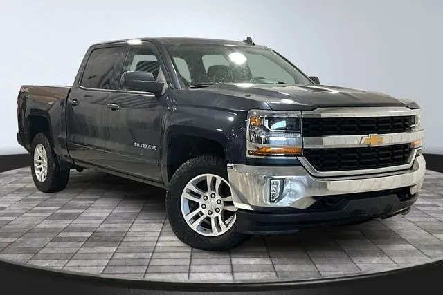 Gray 2017 Chevrolet Silverado 1500 LT for sale in Roanoke, IN