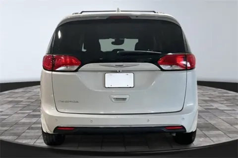 More photos of 2019 Chrysler Pacifica Touring L Plus at Southwest Auto Sales, IN