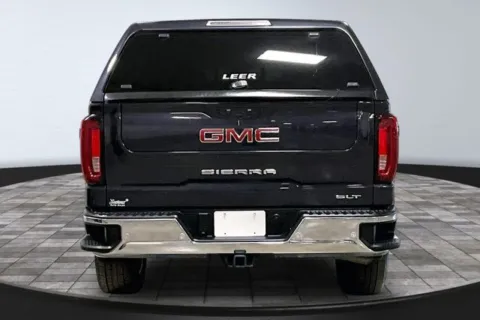 More photos of 2022 GMC Sierra 1500 SLT at Southwest Auto Sales, IN