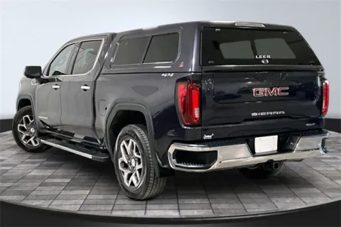 More photos of 2022 GMC Sierra 1500 SLT at Southwest Auto Sales, IN