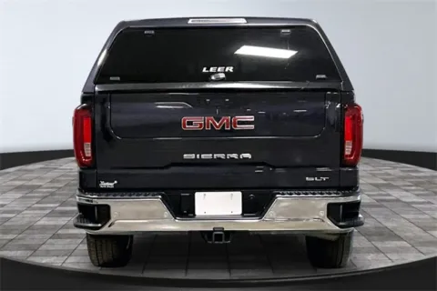 More photos of 2022 GMC Sierra 1500 SLT at Southwest Auto Sales, IN