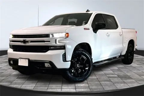 Another view of 2021 Chevrolet Silverado 1500 RST for sale in Roanoke, IN at Southwest Auto Sales