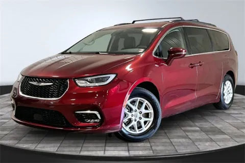 Another view of 2022 Chrysler Pacifica Touring L for sale in Roanoke, IN at Southwest Auto Sales