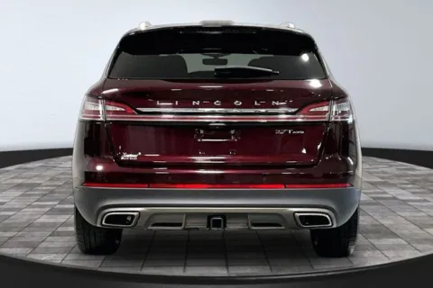 More photos of 2019 Lincoln Nautilus Reserve at Southwest Auto Sales, IN