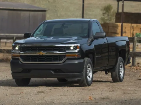 Gray 2018 Chevrolet Silverado 1500 LT for sale in Roanoke, IN