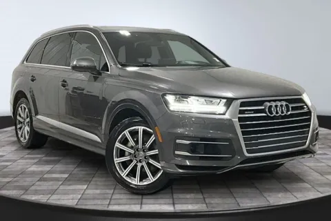 Gray 2018 Audi Q7 3.0T Prestige for sale in Roanoke, IN