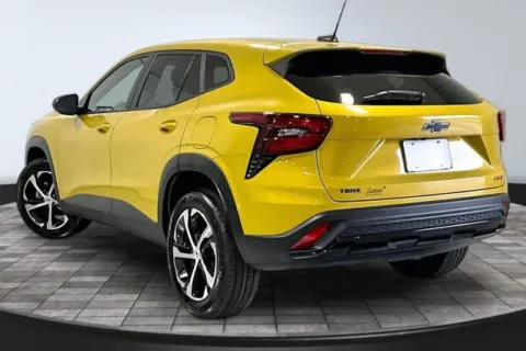 More photos of 2024 Chevrolet Trax 1RS at Southwest Auto Sales, IN