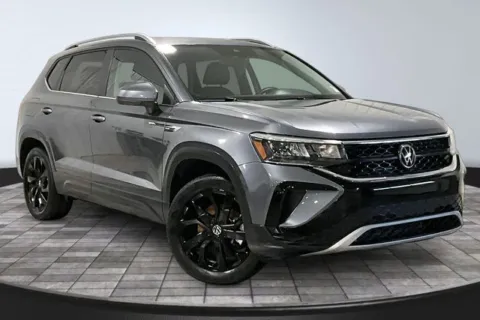 White 2023 Volkswagen Taos 1.5T SE for sale in Roanoke, IN