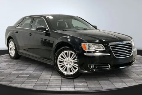 Black 2013 Chrysler 300 for sale in Roanoke, IN