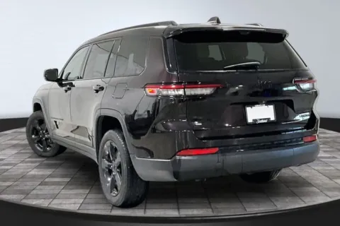 More photos of 2022 Jeep Grand Cherokee L Limited at Southwest Auto Sales, IN