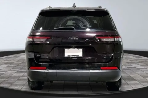 More photos of 2022 Jeep Grand Cherokee L Limited at Southwest Auto Sales, IN