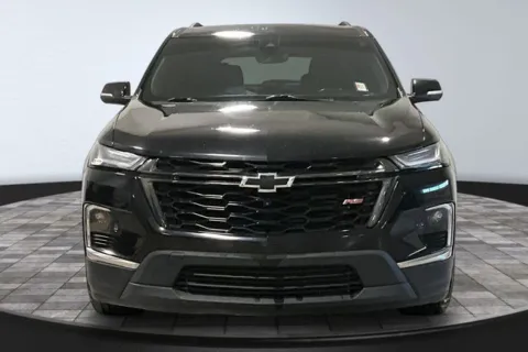 Photos of 2022 Chevrolet Traverse RS for sale in Roanoke, IN at Southwest Auto Sales