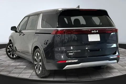 More photos of 2022 Kia Carnival EX at Southwest Auto Sales, IN