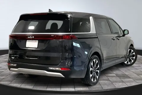 More photos of 2022 Kia Carnival EX at Southwest Auto Sales, IN