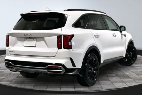 More photos of 2023 Kia Sorento SX at Southwest Auto Sales, IN