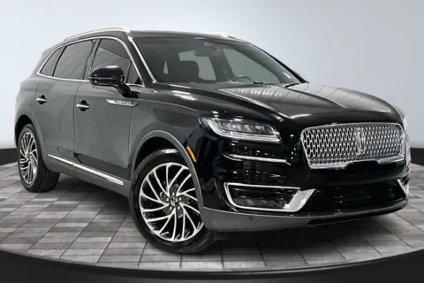 Black 2020 Lincoln Nautilus Reserve for sale in Roanoke, IN