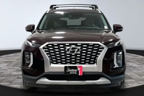 Photos of 2022 Hyundai Palisade SEL for sale in Roanoke, IN at Southwest Auto Sales