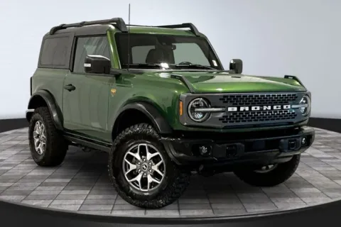 Green 2022 Ford Bronco Badlands for sale in Roanoke, IN