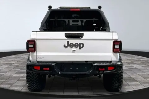 More photos of 2020 Jeep Gladiator Rubicon at Southwest Auto Sales, IN