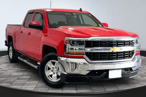 Red 2017 Chevrolet Silverado 1500 LT for sale in Roanoke, IN