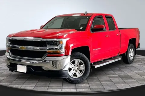Another view of 2017 Chevrolet Silverado 1500 LT for sale in Roanoke, IN at Southwest Auto Sales