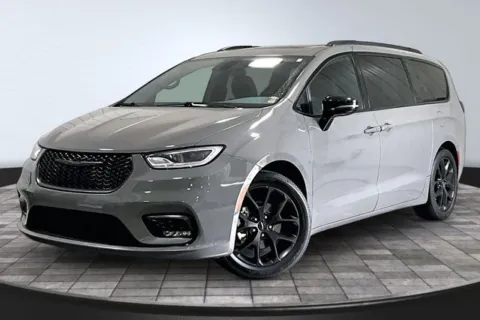 Another view of 2025 Chrysler Pacifica Limited for sale in Roanoke, IN at Southwest Auto Sales