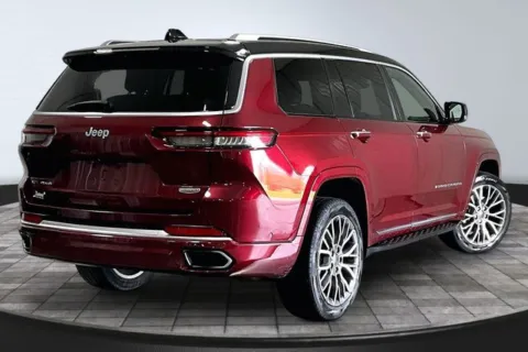 More photos of 2022 Jeep Grand Cherokee L Summit at Southwest Auto Sales, IN